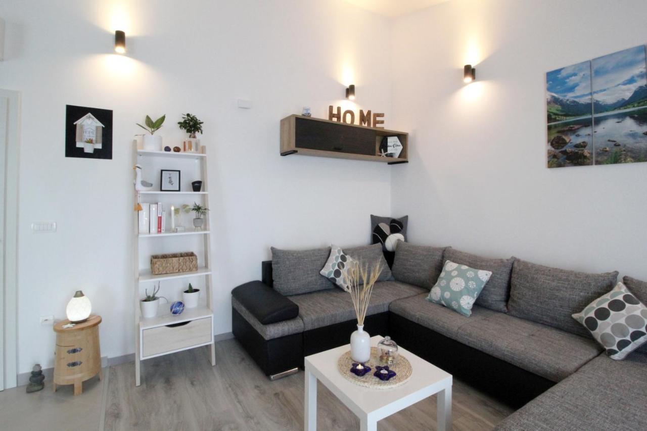 Apartman Cicibella Kaštela Eksteriør bilde